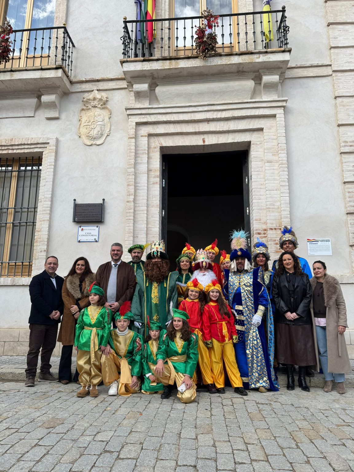 Sus Majestades los Reyes Magos de Oriente llegan a Fuentes de Andalucía ...