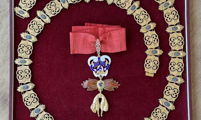 Collar, insignia de cuello y miniatura de la Orden española del Toisón de Oro