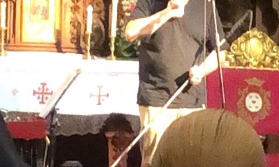 José durante su testimonio de conversión en el acto Luz en la oscuridad en Marchena