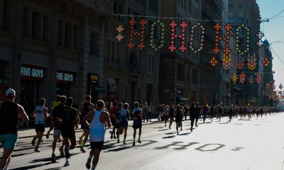 Corredores durante una carrera popular
