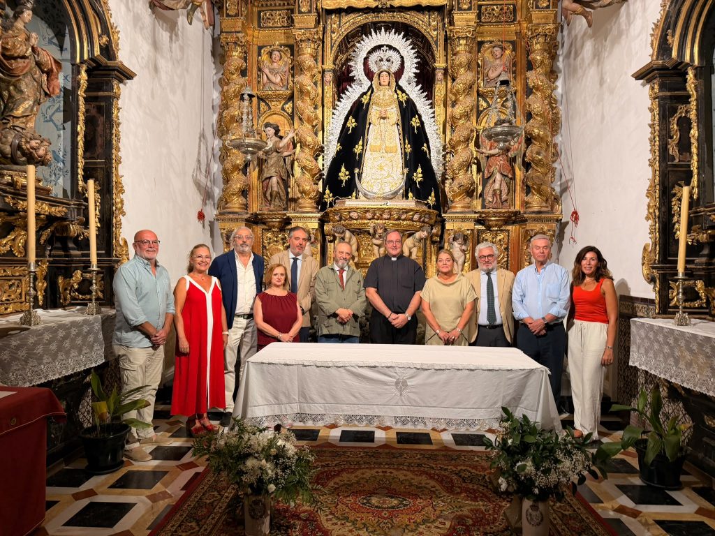 Luis Rizo Haro durante su visita a Santa María de la Mota para preparar el cartel de la Semana Santa de Marchena 2027