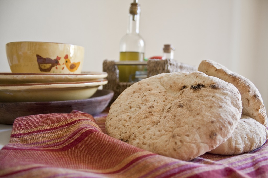 Mollete tradicional de Marchena, uno de los productos emblemáticos del desayuno local